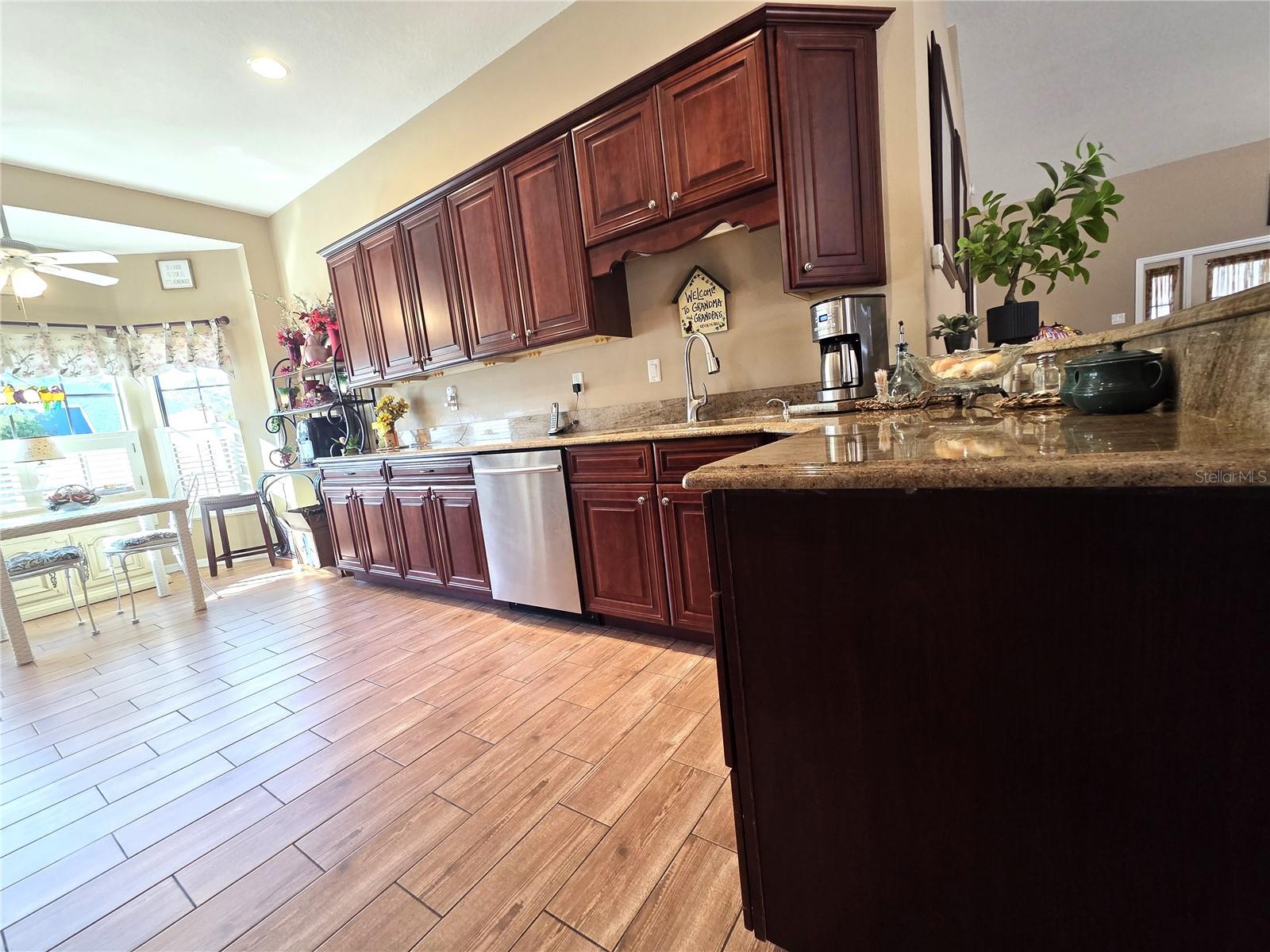 Image 3 of 34 For 16605 Diplomat Drive