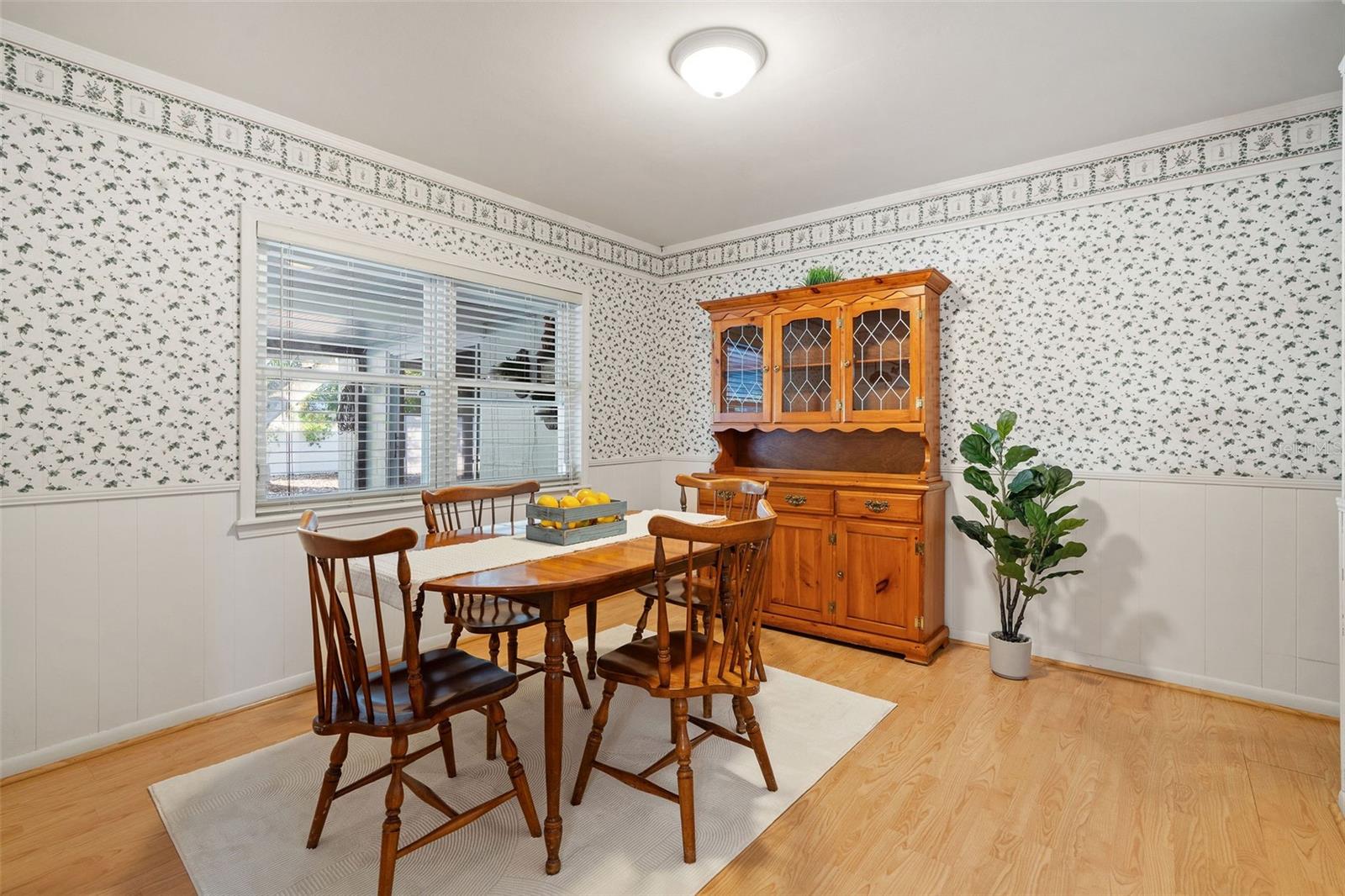 Image 12 of 32 For 6423 Murray Hill Drive