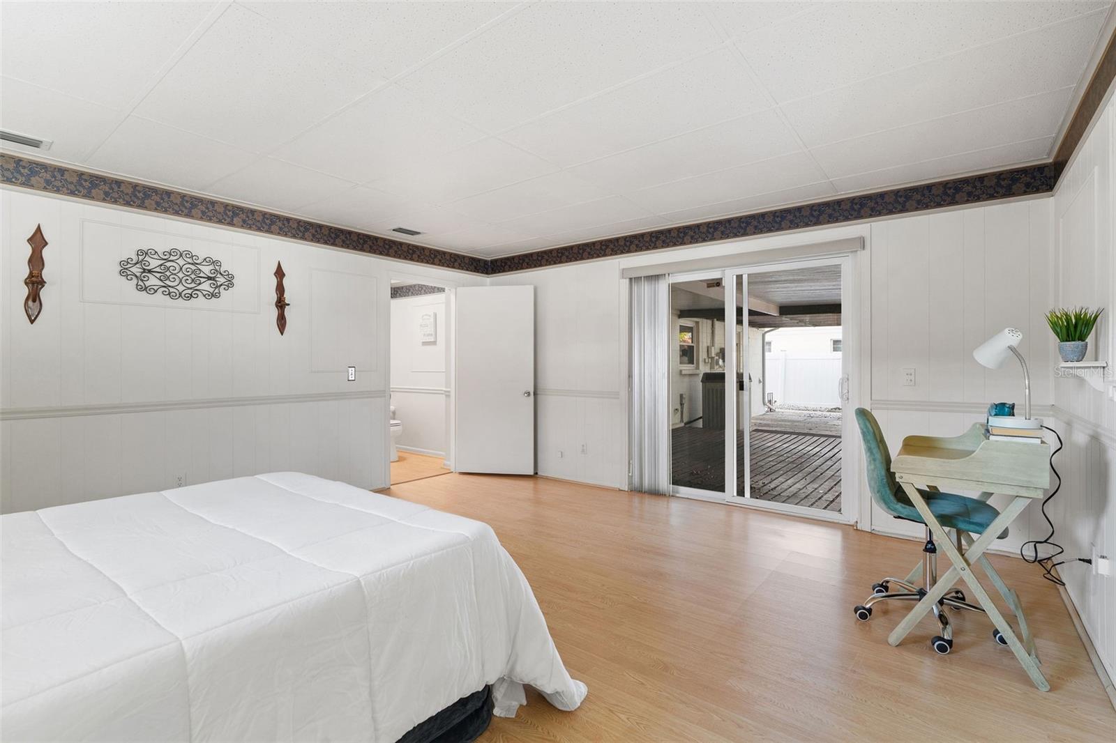 Image 17 of 32 For 6423 Murray Hill Drive