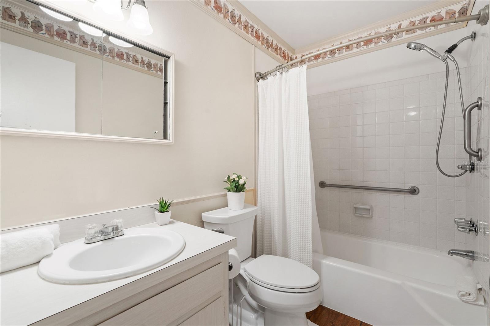 Image 18 of 32 For 6423 Murray Hill Drive