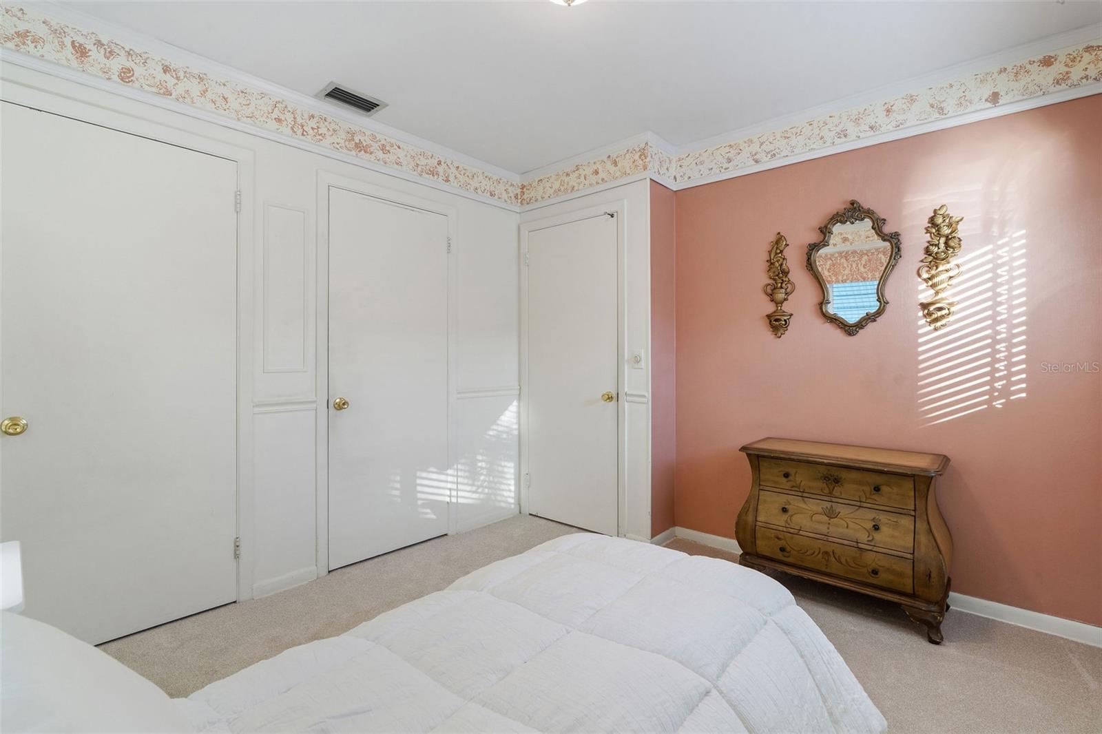 Image 22 of 32 For 6423 Murray Hill Drive