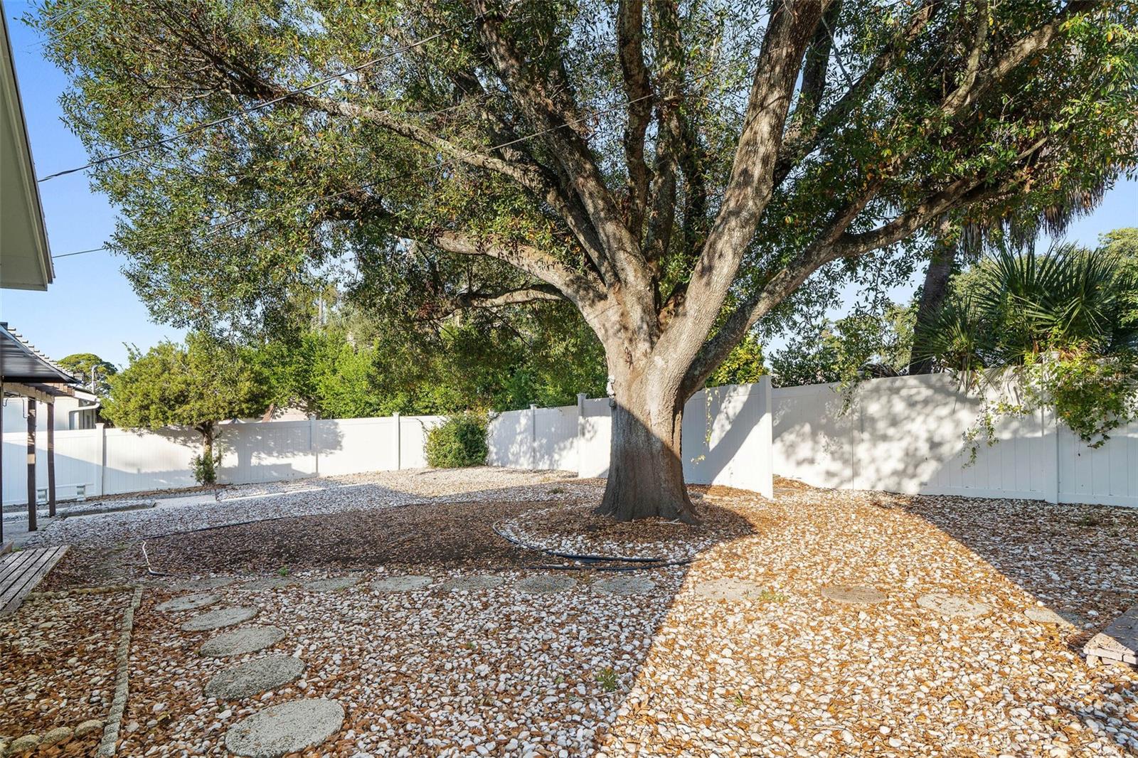 Image 27 of 32 For 6423 Murray Hill Drive