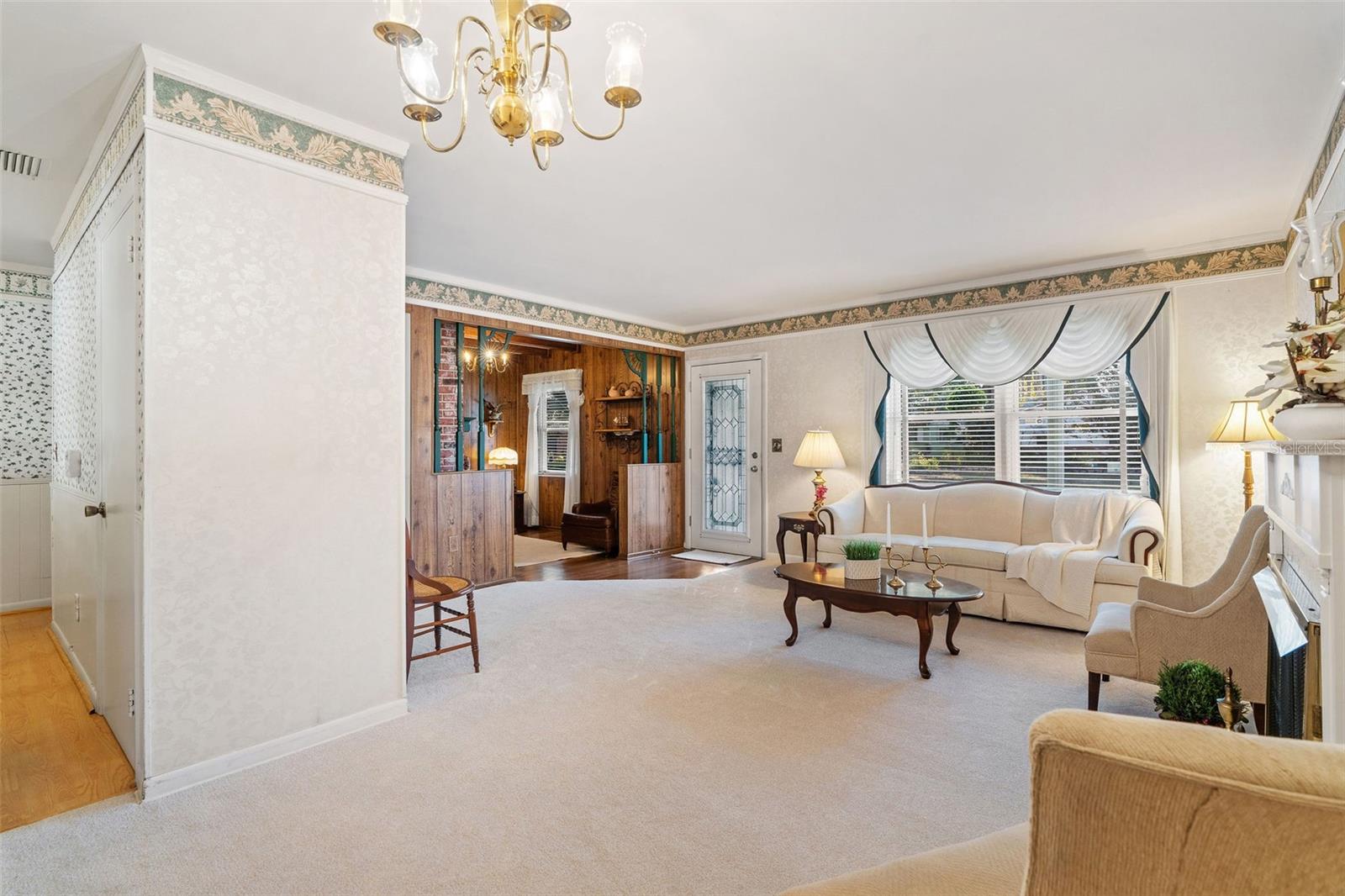 Image 7 of 32 For 6423 Murray Hill Drive