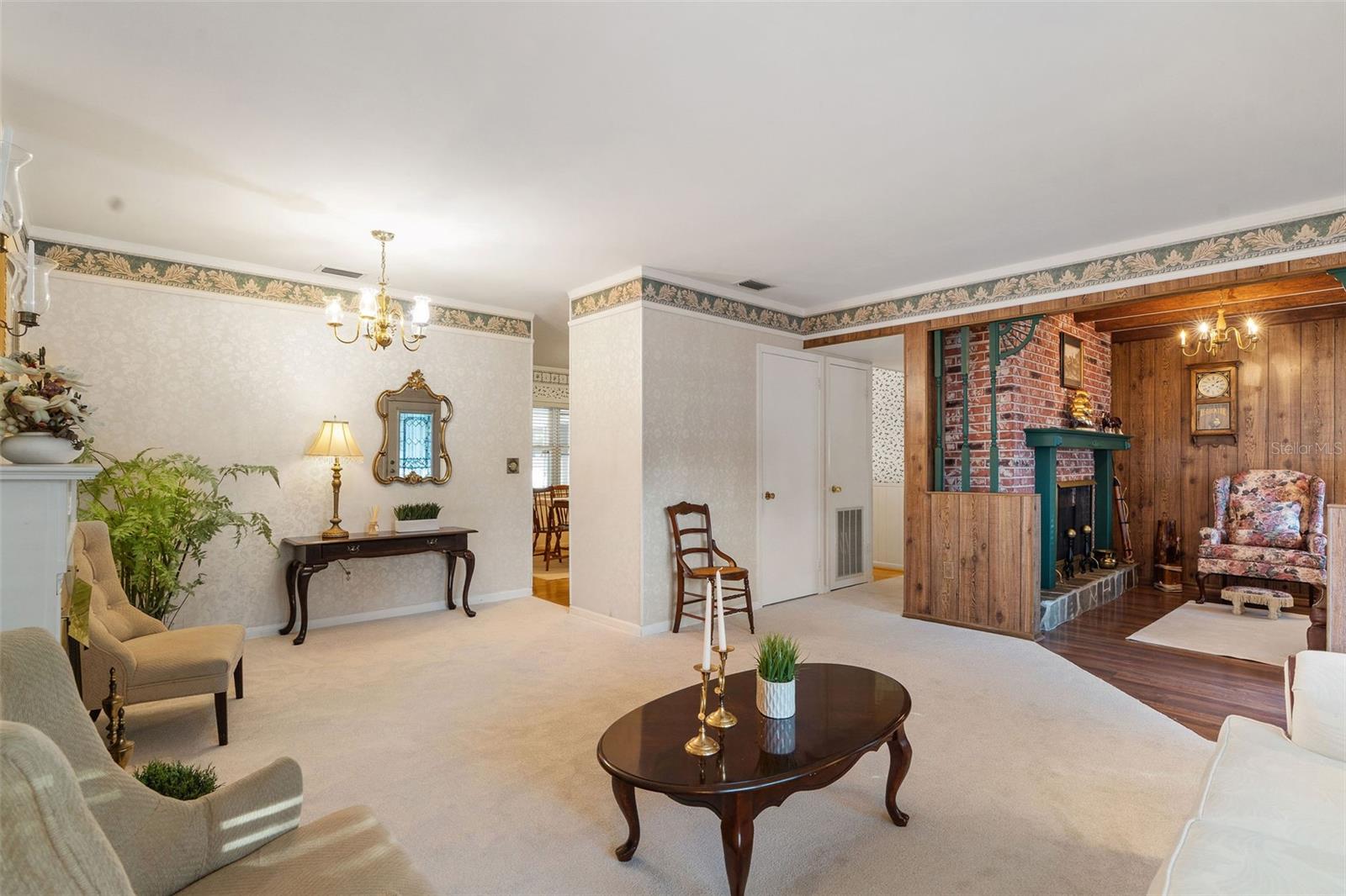 Image 8 of 32 For 6423 Murray Hill Drive