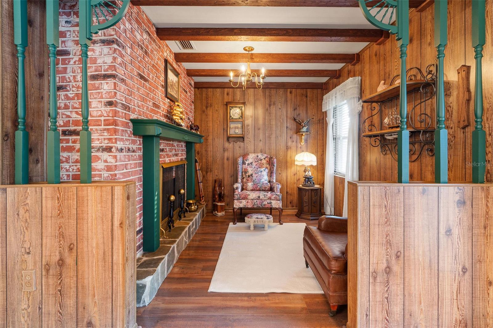 Image 9 of 32 For 6423 Murray Hill Drive