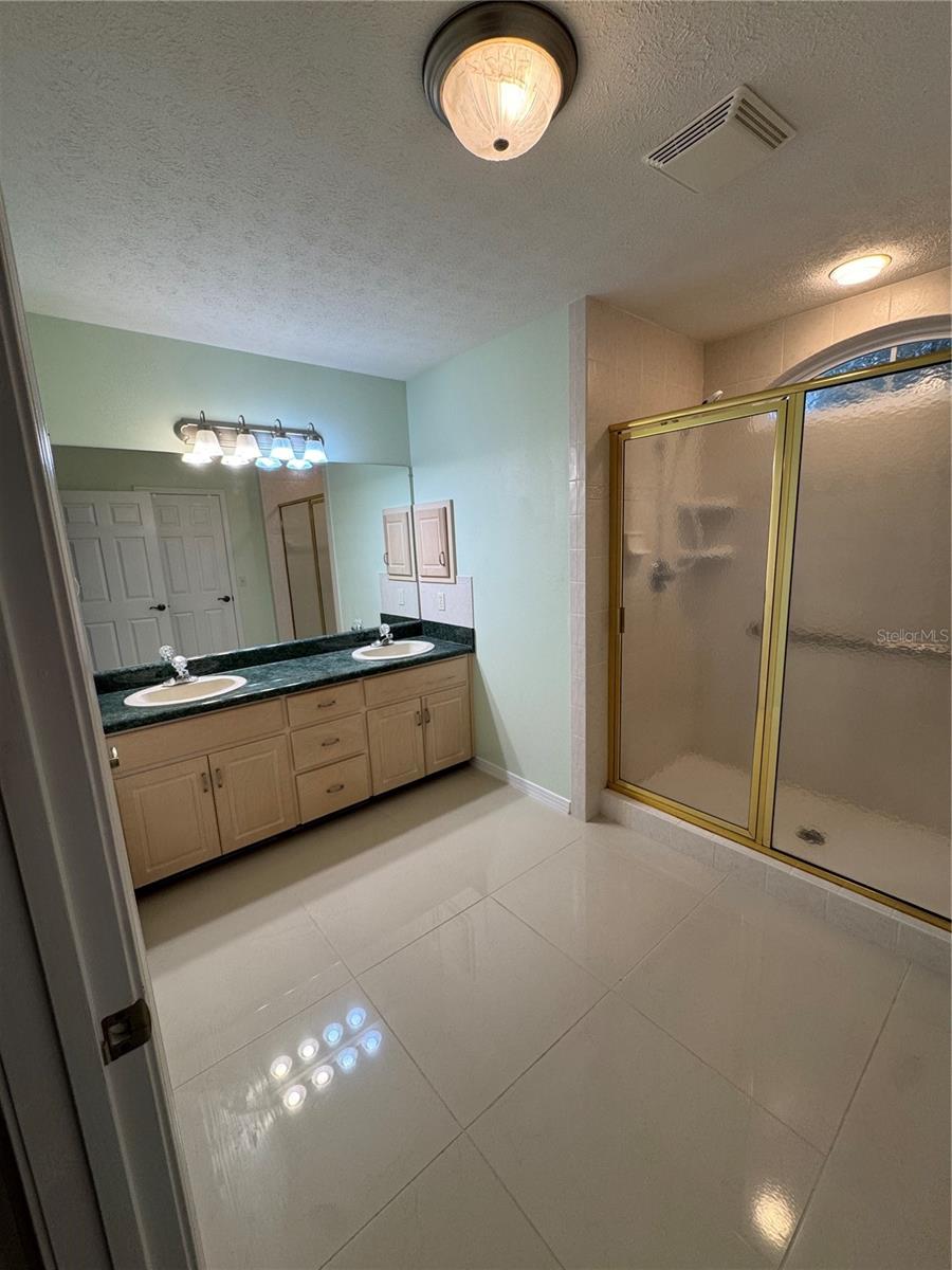 Image 34 of 61 For 3320 Eagle Court