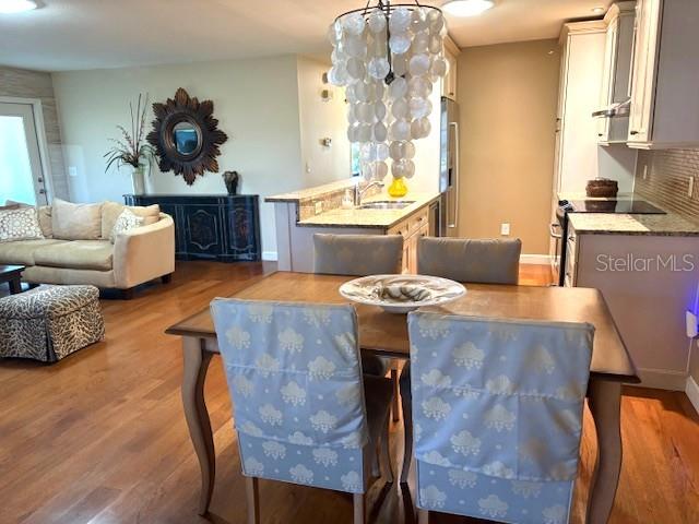 Image 15 of 59 For 404 Feltham Trail B