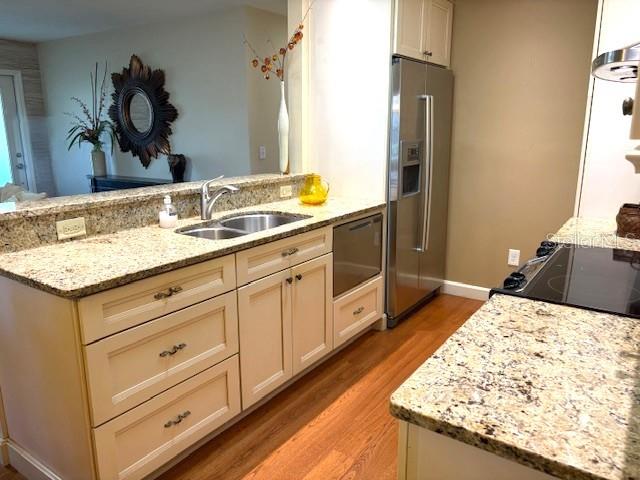 Image 18 of 59 For 404 Feltham Trail B