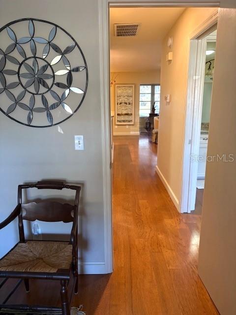 Image 36 of 59 For 404 Feltham Trail B