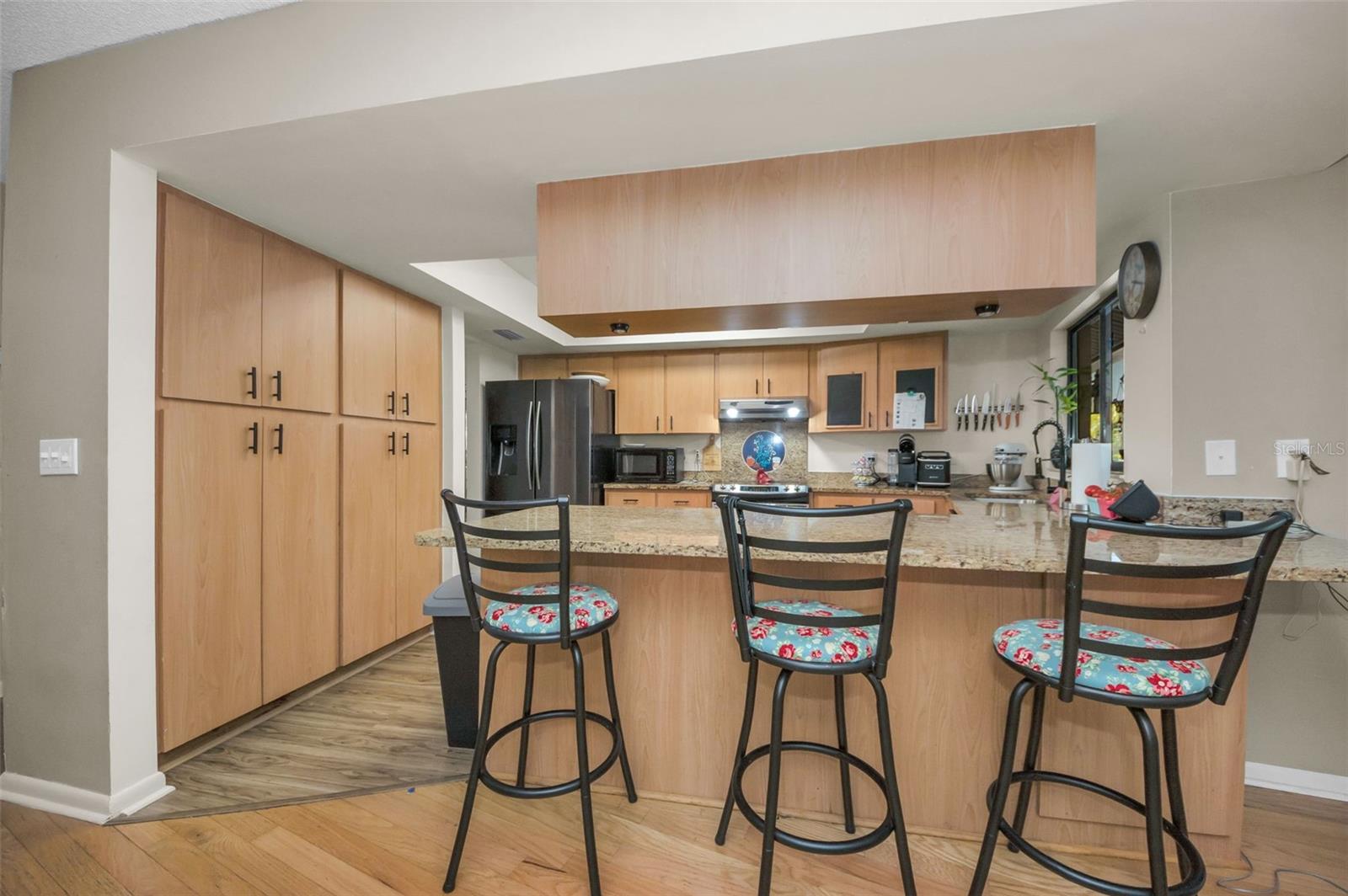 Image 23 of 62 For 415 Bayfield Drive