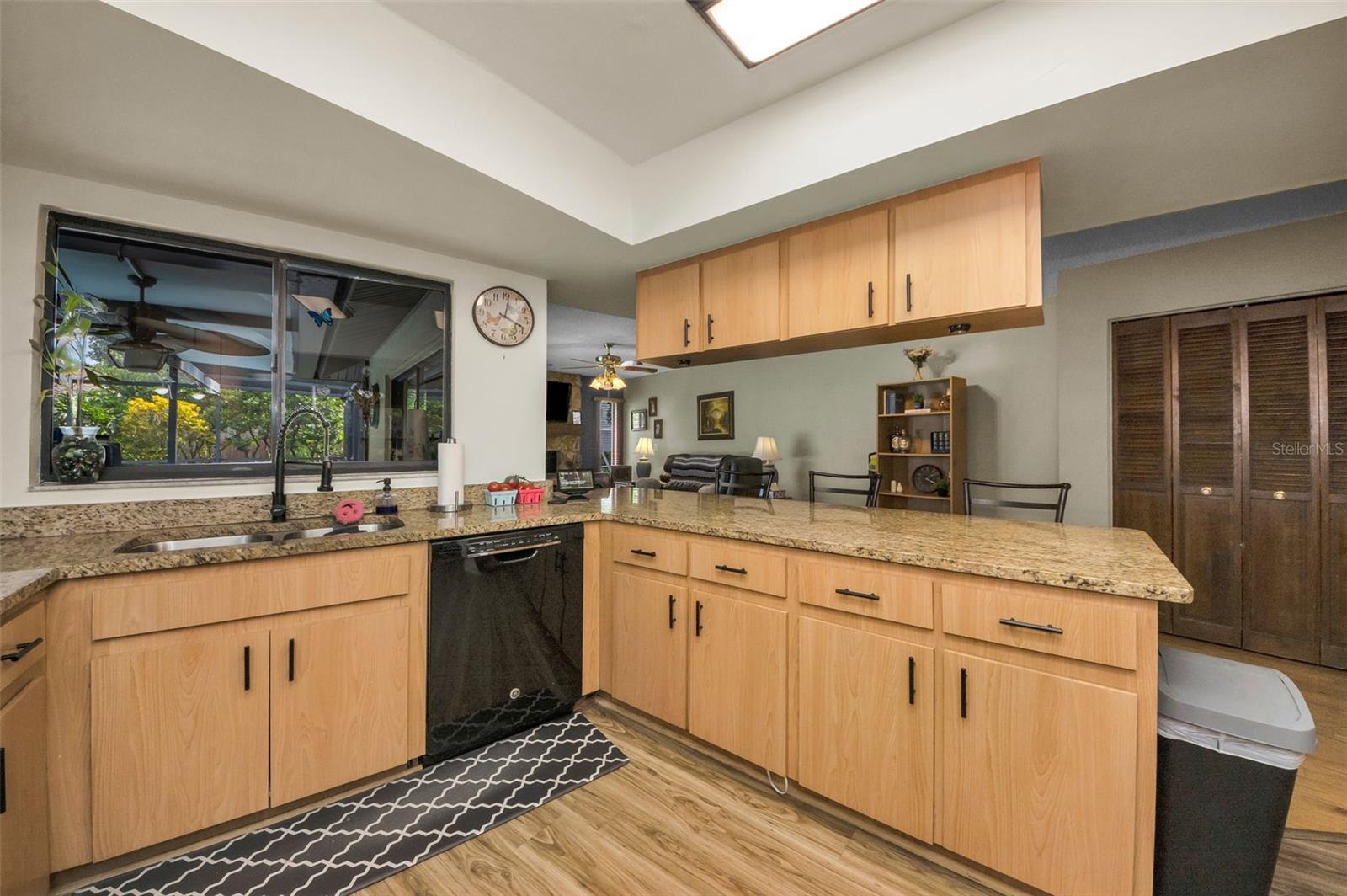 Image 26 of 62 For 415 Bayfield Drive