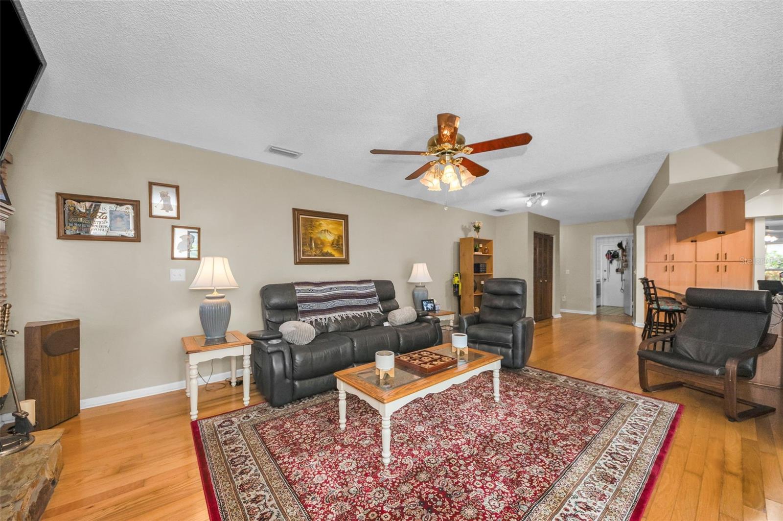 Image 30 of 62 For 415 Bayfield Drive