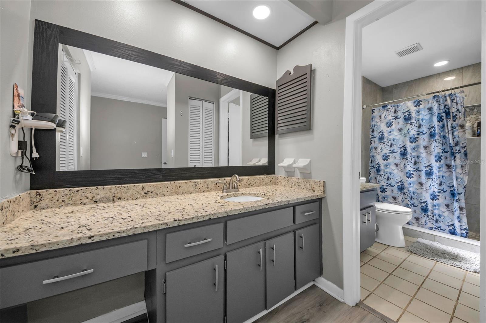 Image 36 of 62 For 415 Bayfield Drive