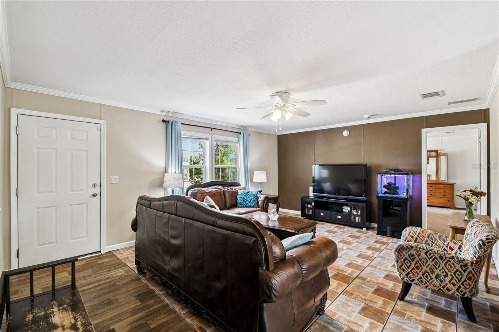 Image 25 of 88 For 11473 Finch Road