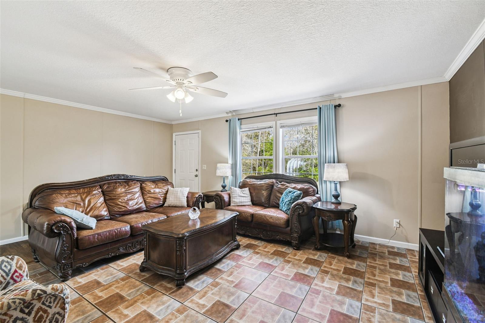 Image 27 of 88 For 11473 Finch Road