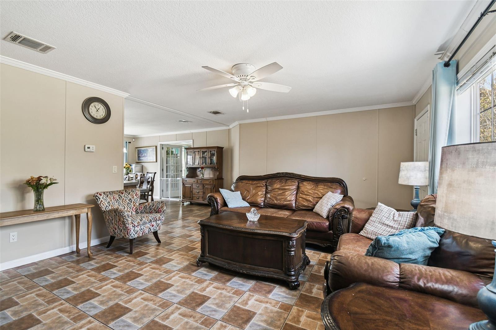 Image 28 of 88 For 11473 Finch Road