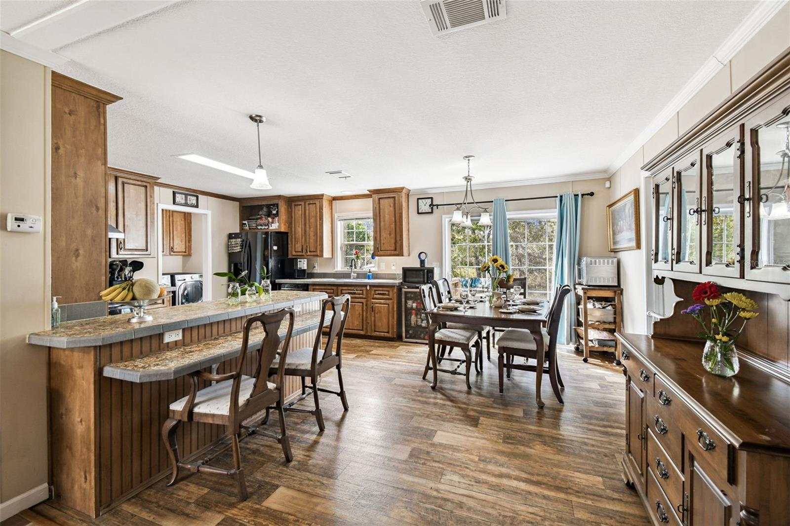 Image 29 of 88 For 11473 Finch Road