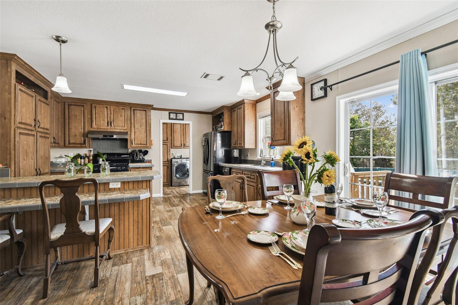 Image 33 of 88 For 11473 Finch Road