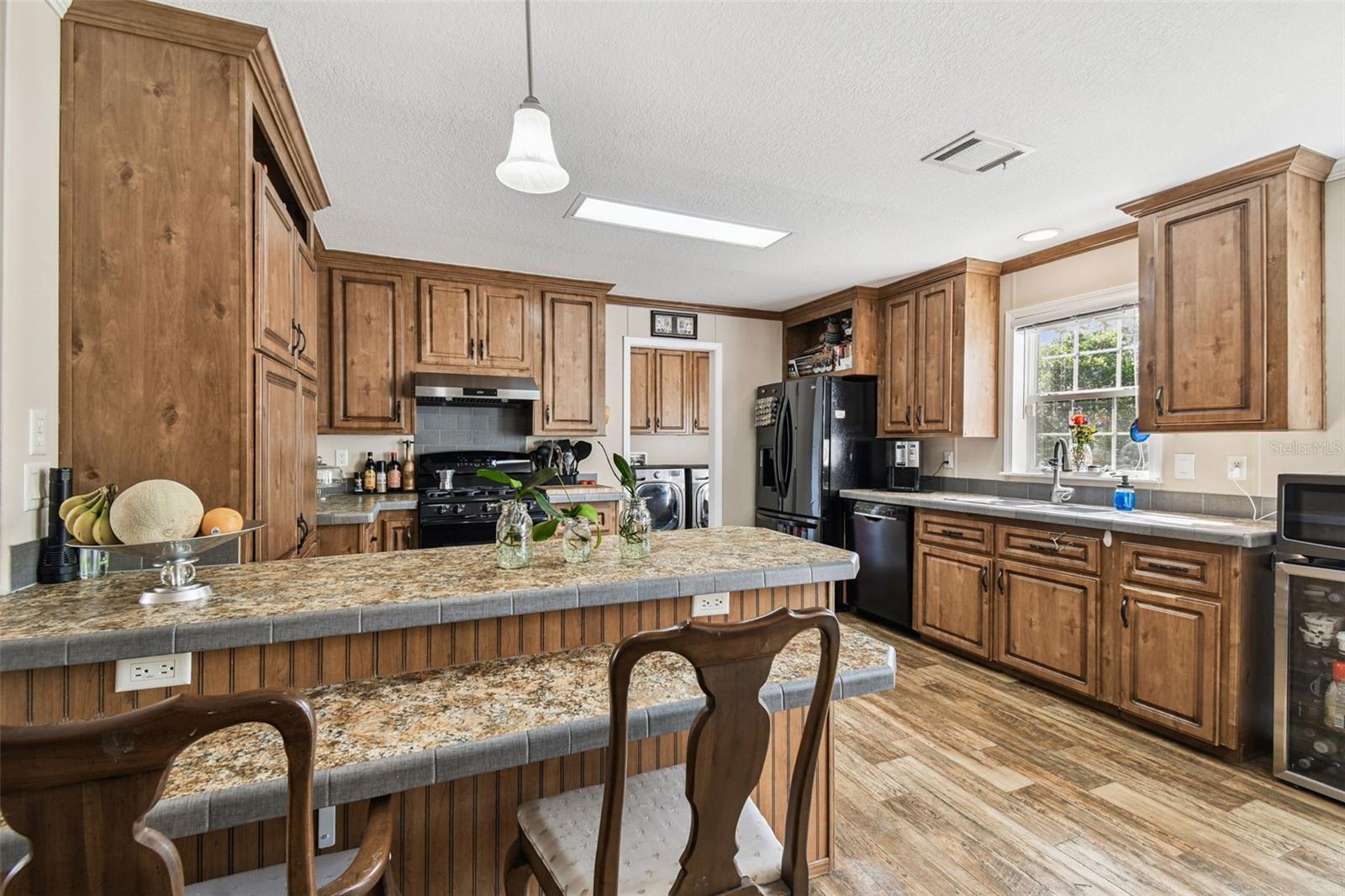 Image 34 of 88 For 11473 Finch Road