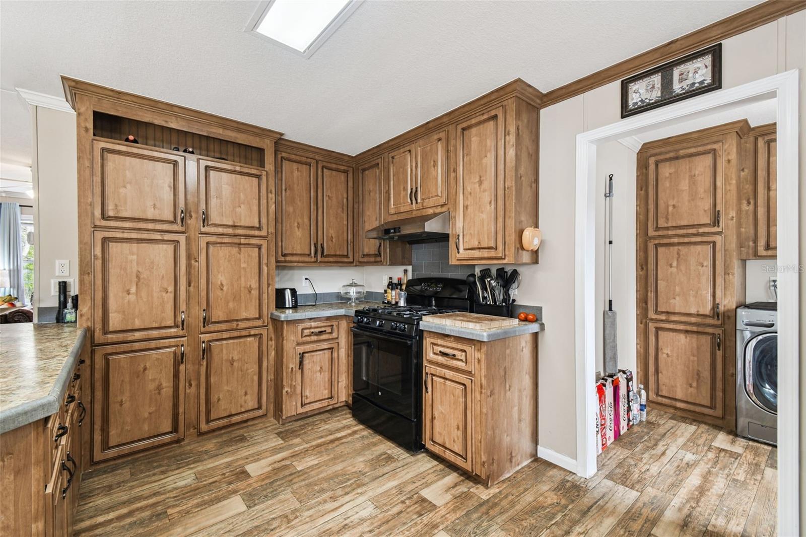 Image 36 of 88 For 11473 Finch Road