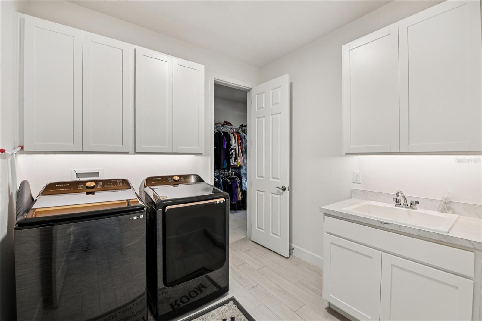 Image 18 of 66 For 2616 Cedar Shake Court