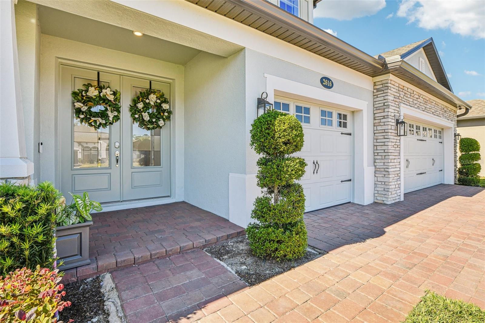 Image 3 of 66 For 2616 Cedar Shake Court