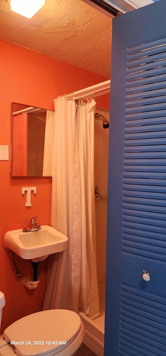 Image 20 of 23 For 6153 9th Avenue