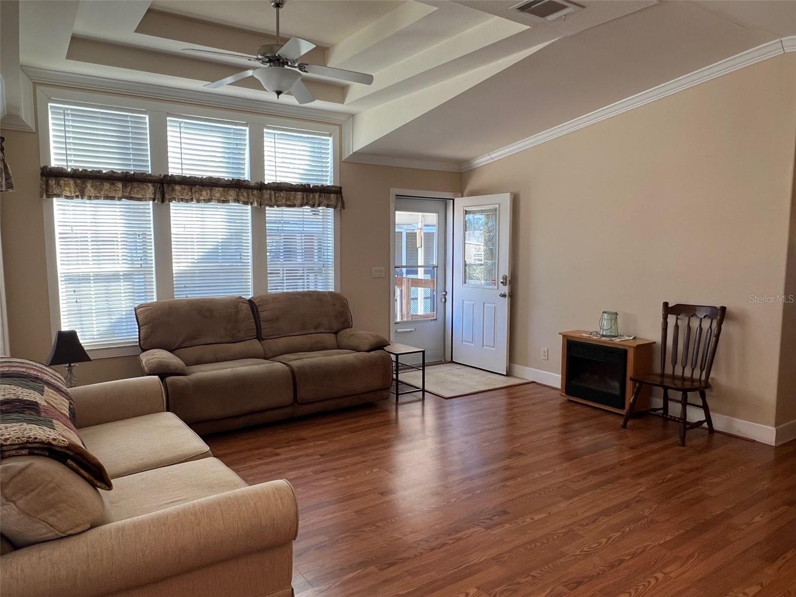 Image 16 of 31 For 11300 124th Avenue 44