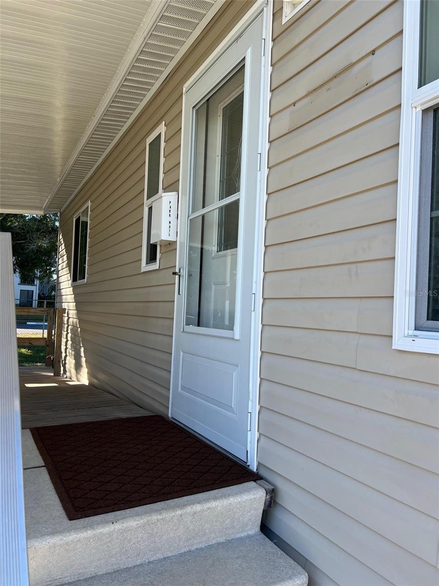 Image 2 of 31 For 11300 124th Avenue 44