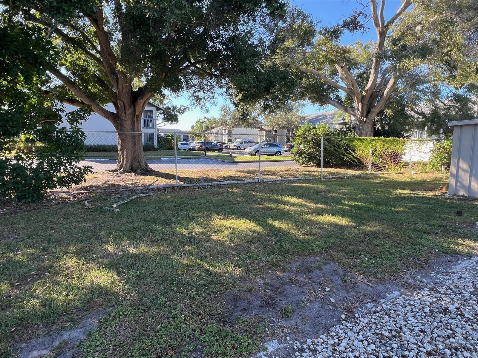 Image 7 of 31 For 11300 124th Avenue 44