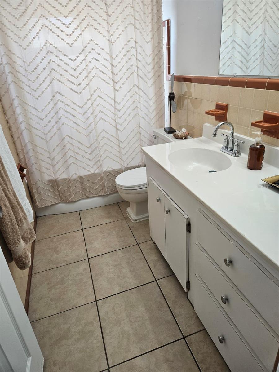 Image 6 of 16 For 1700 63rd St N