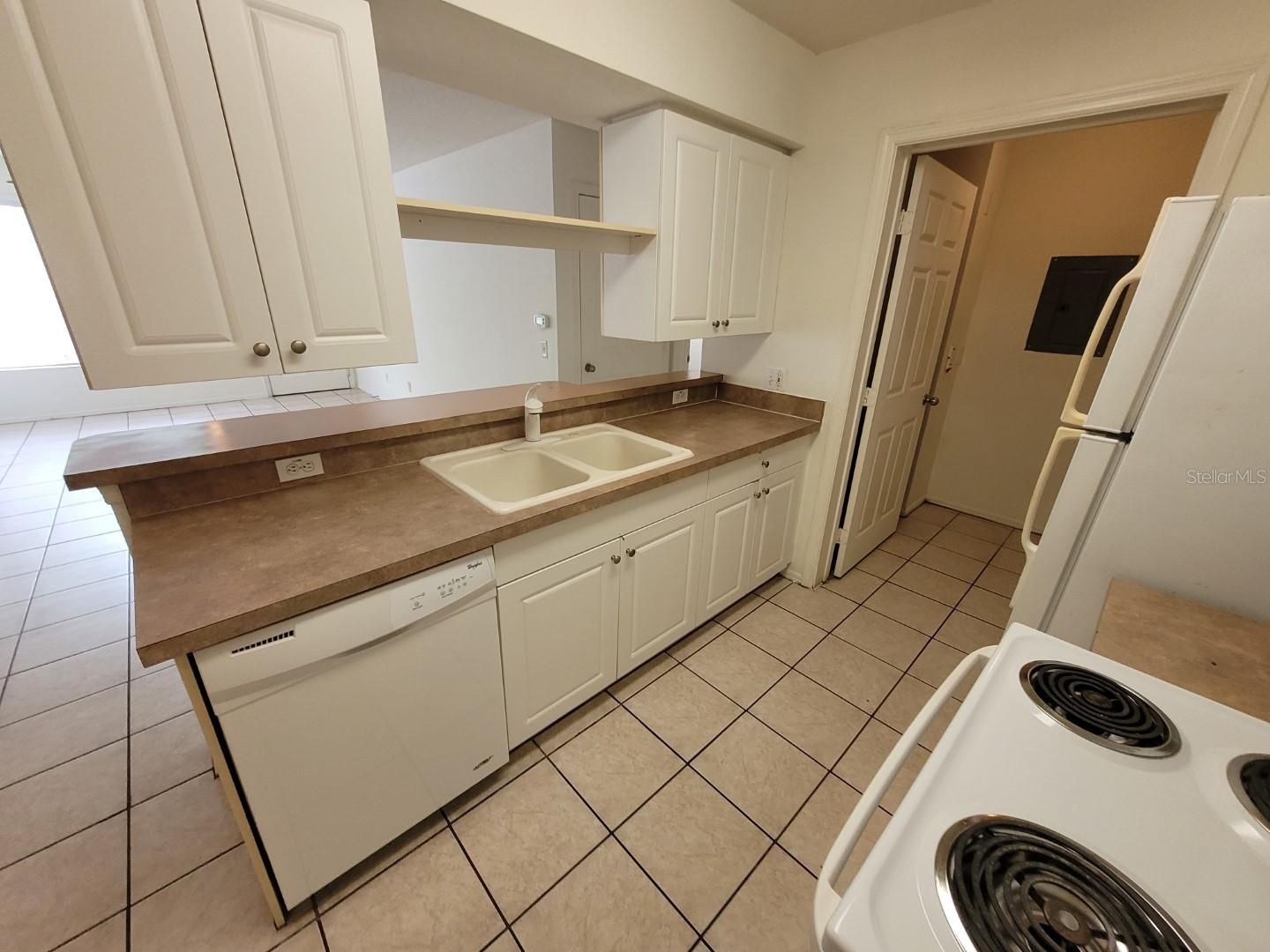 Image 9 of 44 For 36037 Deer Creek Drive 102