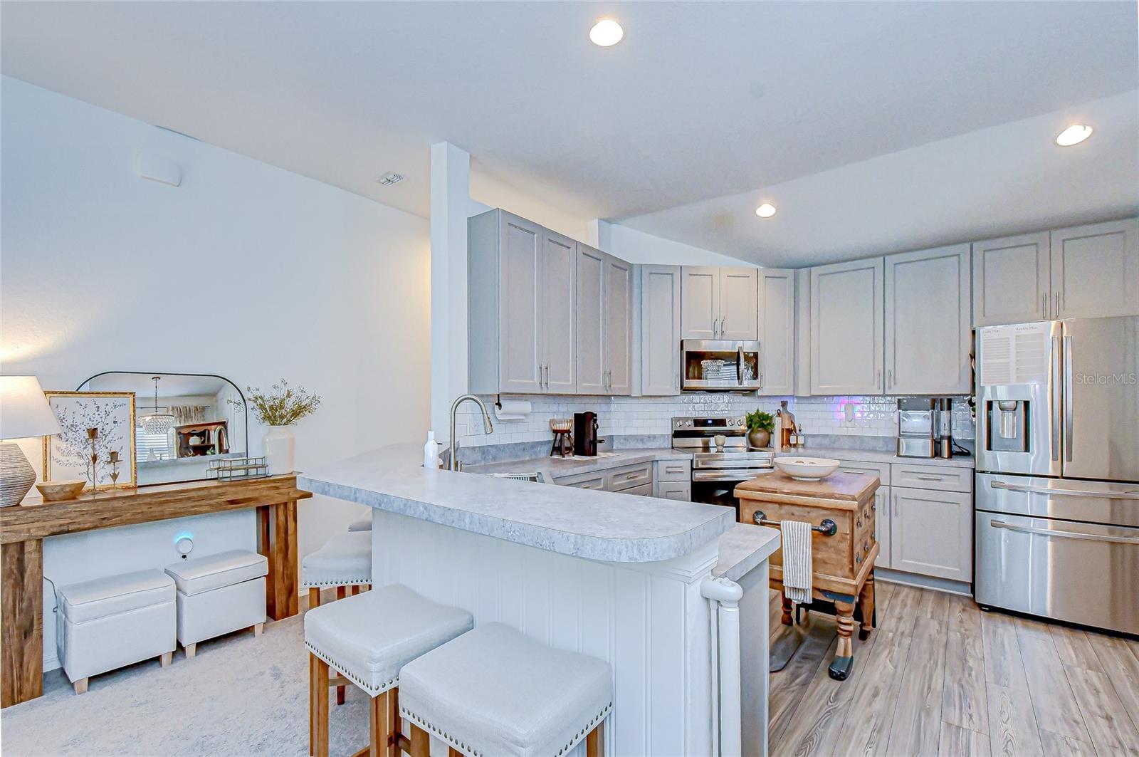 Image 17 of 51 For 3142 Beckett Way