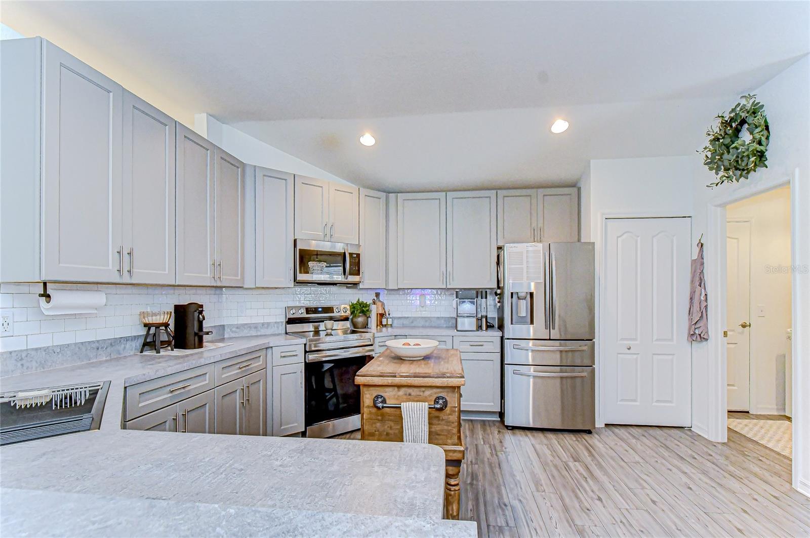 Image 19 of 51 For 3142 Beckett Way