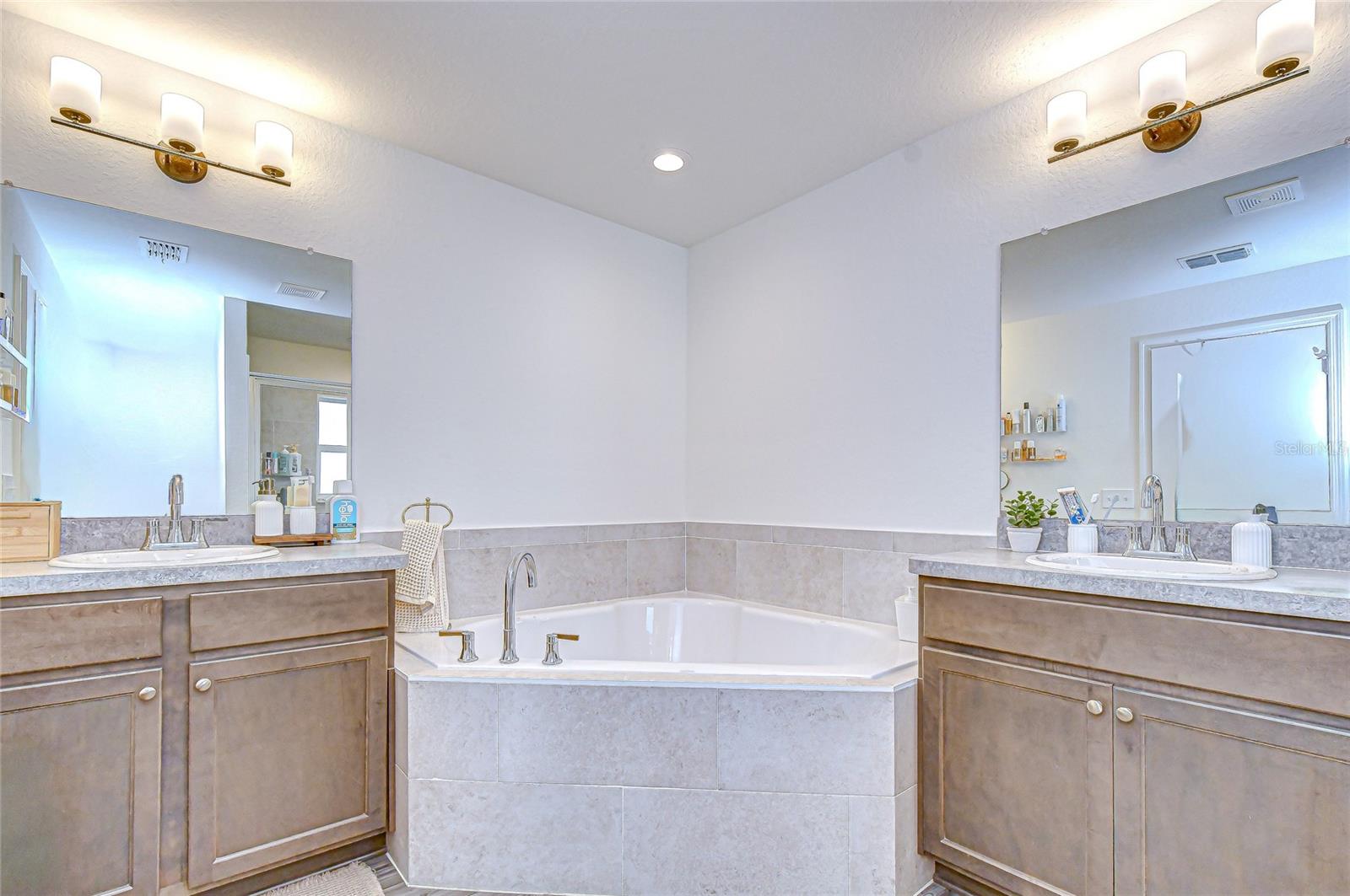 Image 45 of 51 For 3142 Beckett Way