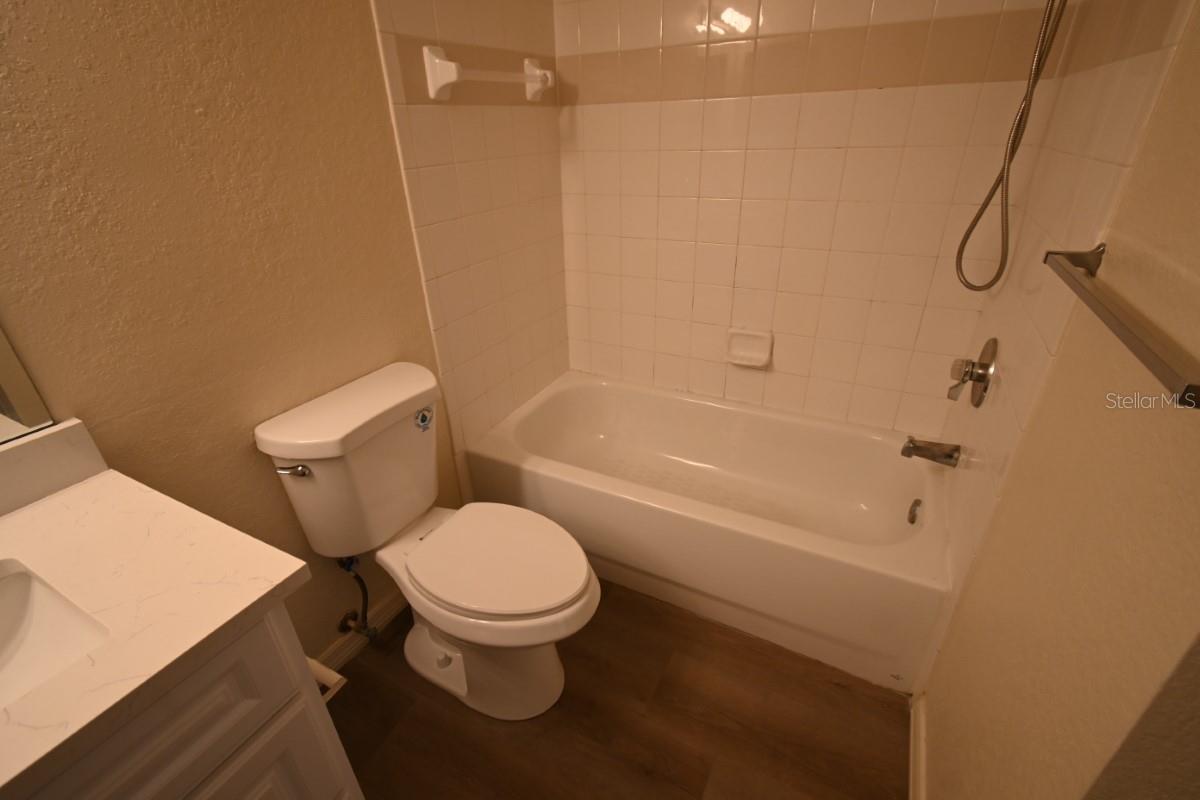 Listing photo id 16 for 36047 Deer Creek Drive 102