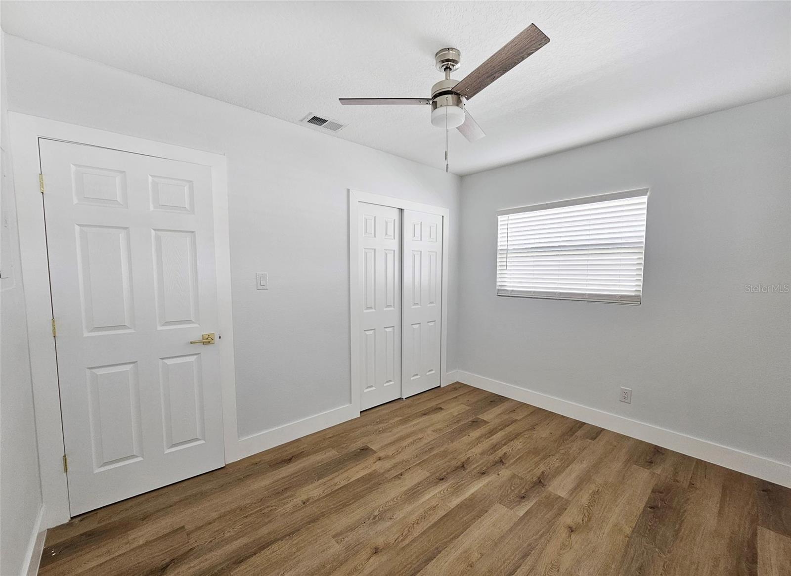 Image 19 of 26 For 6405 Hale Avenue