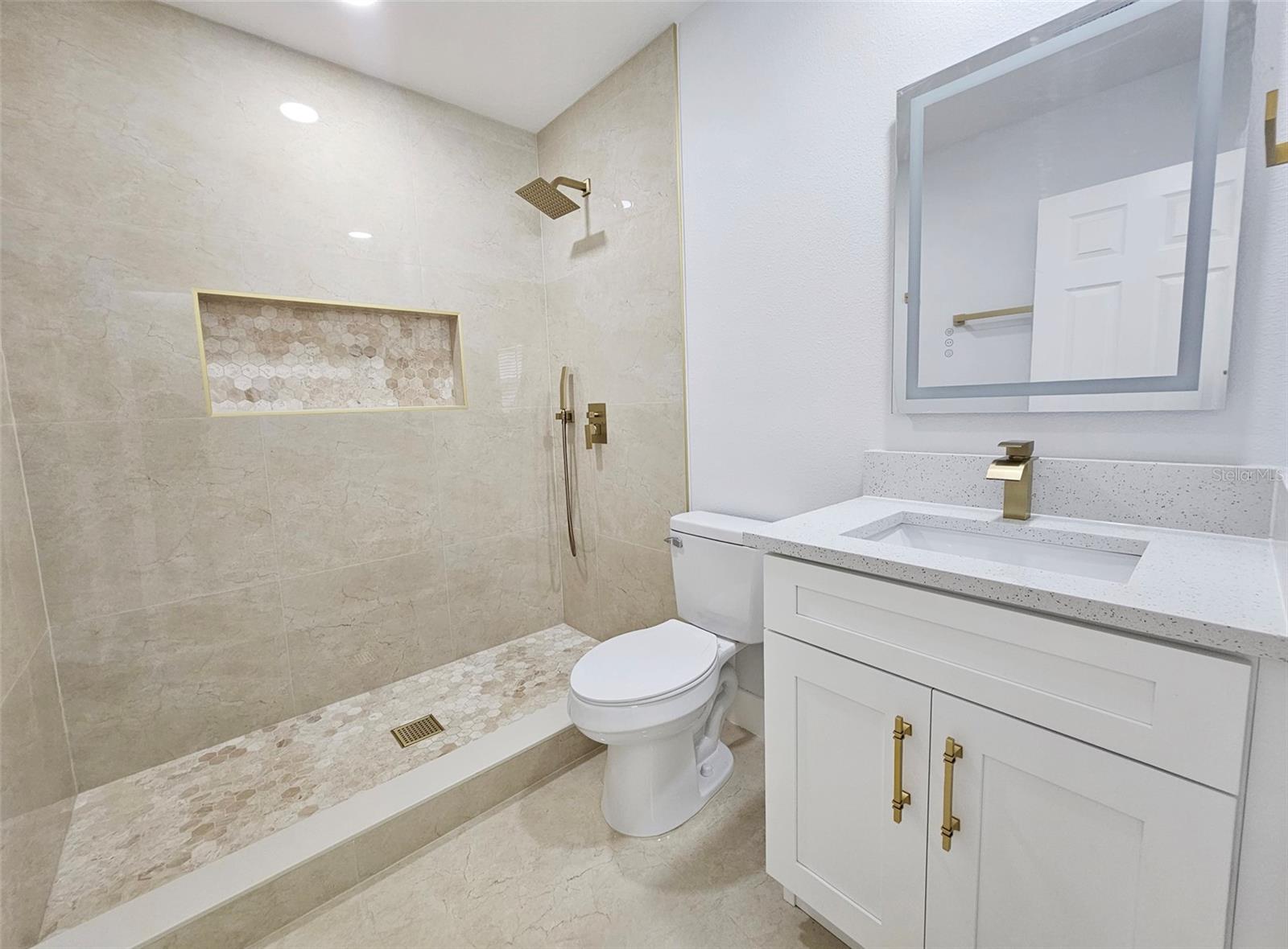 Image 21 of 26 For 6405 Hale Avenue