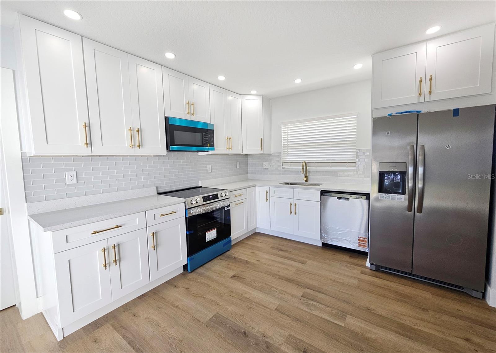 Image 6 of 26 For 6405 Hale Avenue