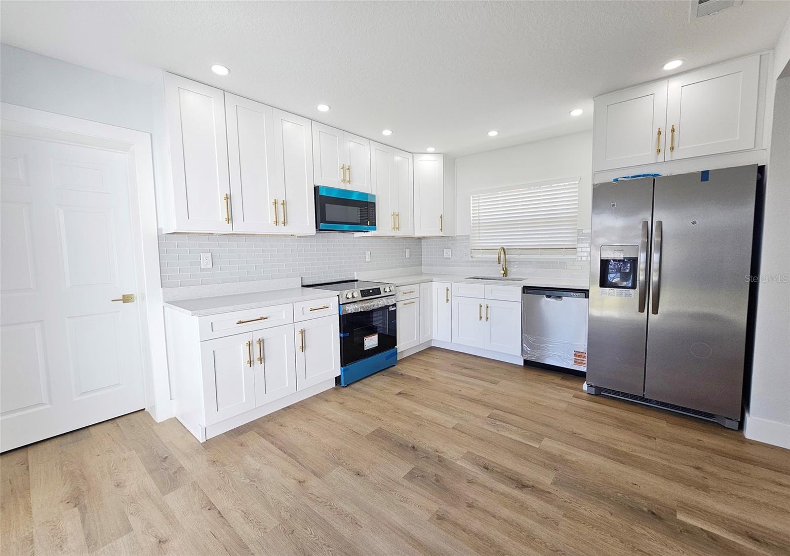 Image 7 of 26 For 6405 Hale Avenue