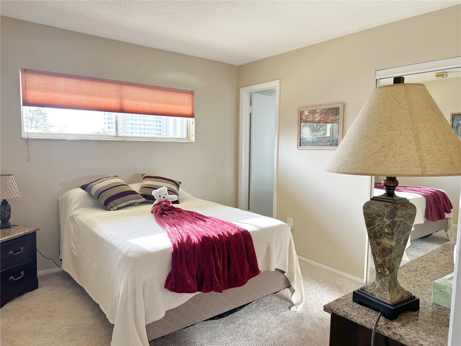 Image 11 of 32 For 4725 Cove  309