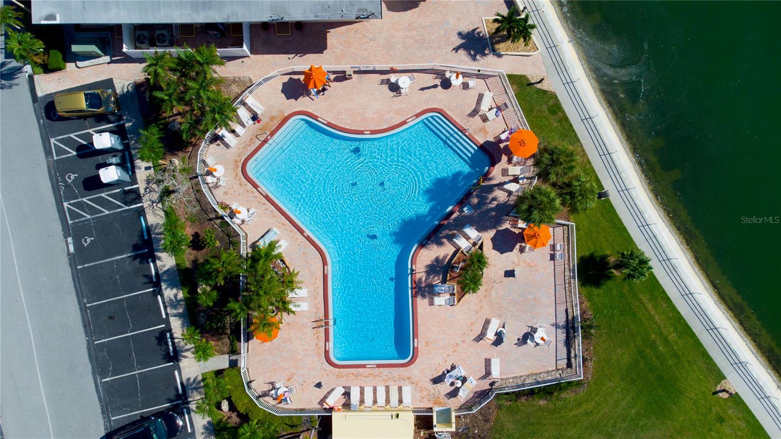 Image 25 of 32 For 4725 Cove  309