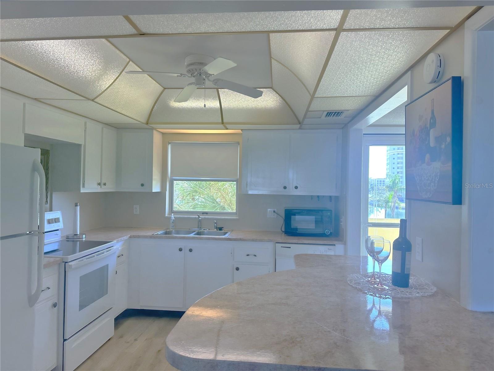 Image 5 of 32 For 4725 Cove  309