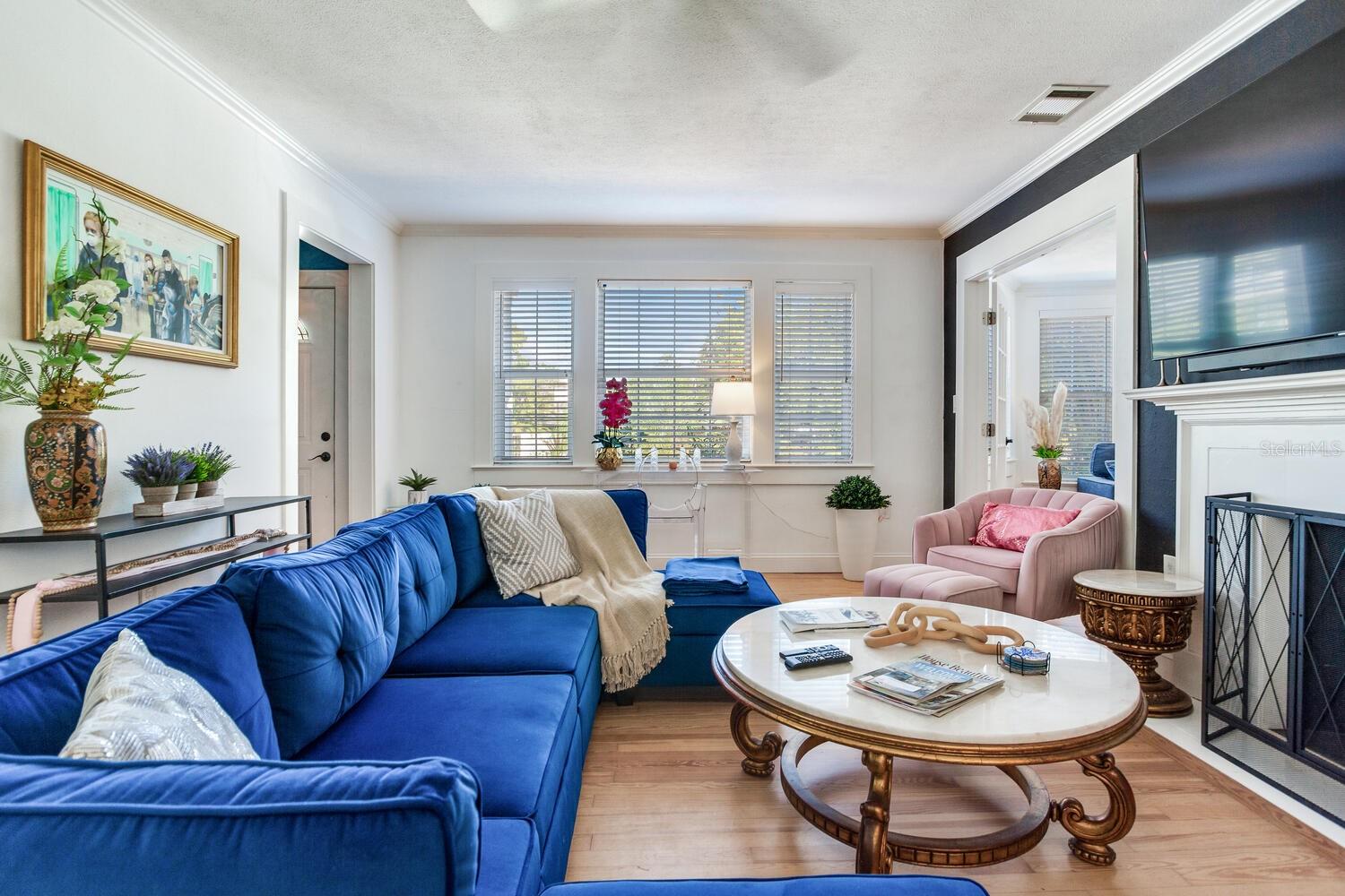 Image 11 of 73 For 1960 Lincoln Drive