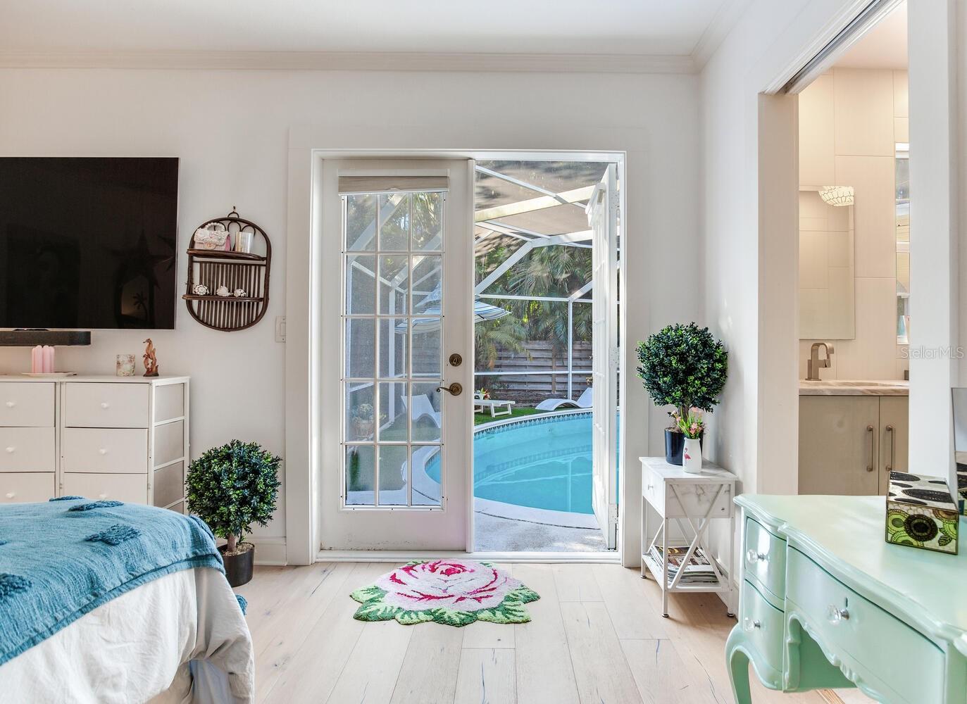 Image 36 of 73 For 1960 Lincoln Drive