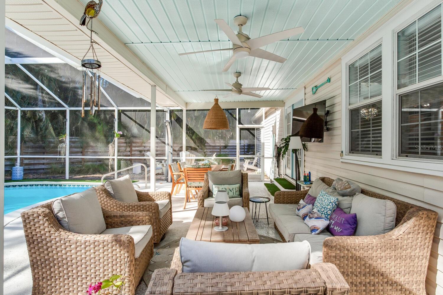 Image 43 of 73 For 1960 Lincoln Drive