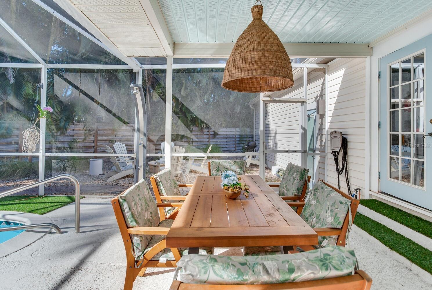 Image 44 of 73 For 1960 Lincoln Drive