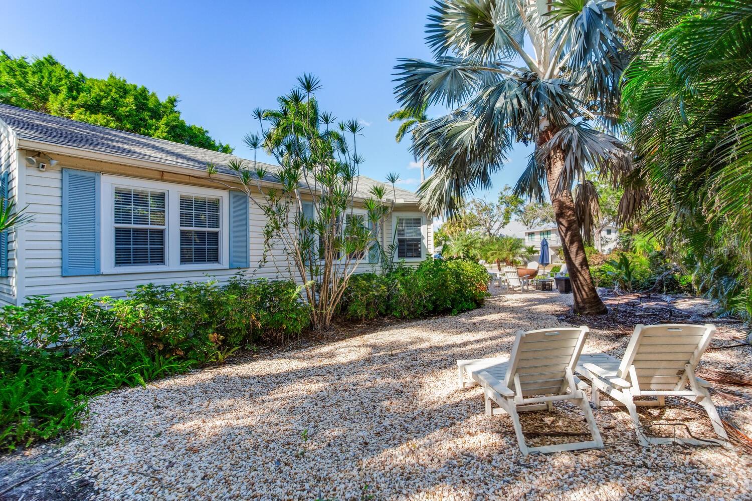 Image 55 of 73 For 1960 Lincoln Drive