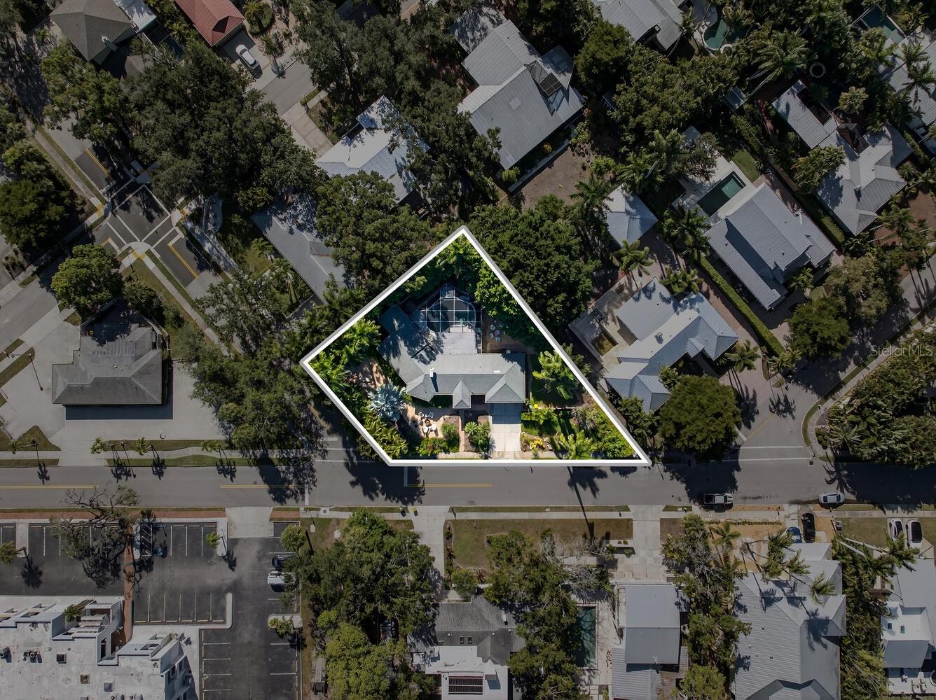 Image 65 of 73 For 1960 Lincoln Drive