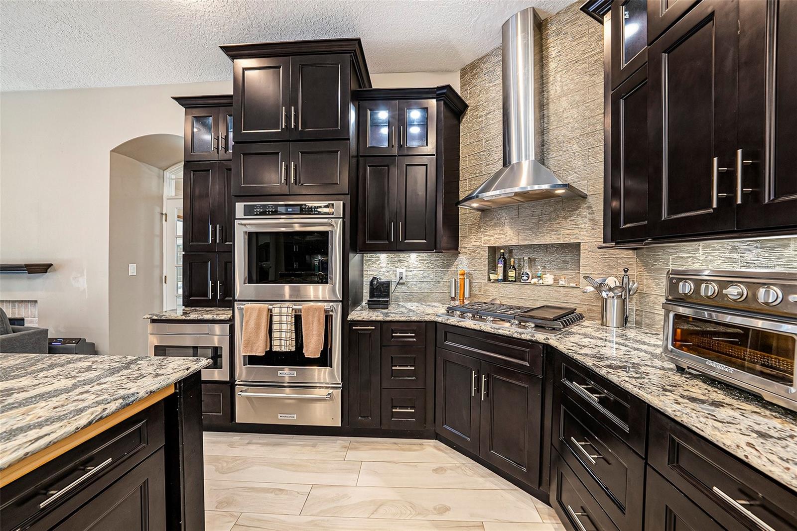 Image 14 of 44 For 15818 Fairchild Drive